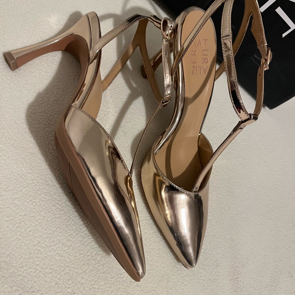 Naturalizer Metallic Gold Heels
